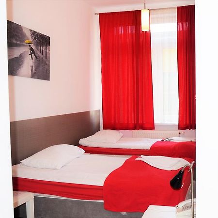 Hotel Kielce Esterno foto