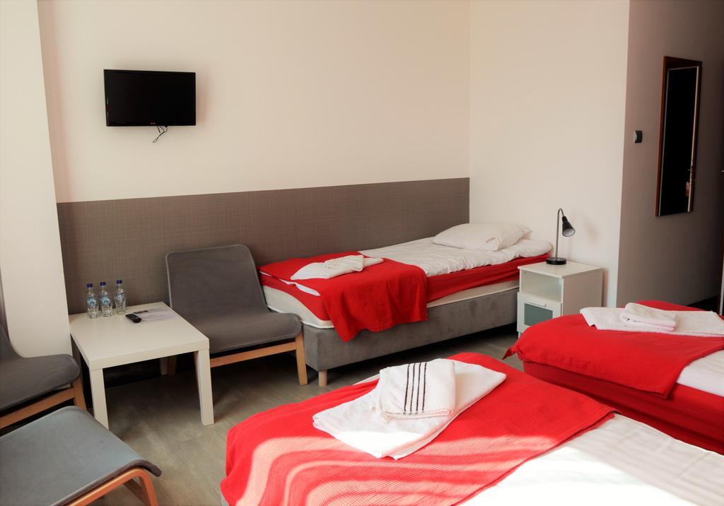Hotel Kielce Esterno foto
